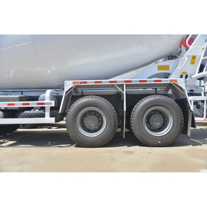 Camión Mezclador de Concreto HOWO TX 340 HP 8x4 de China, Sistema de Cámara de Cuatro Vistas, Camión Mezclador de Concreto Pequeño - Product Image 6