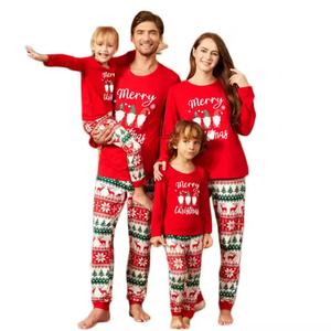 Nuevos Conjuntos Familiares Navideños a Juego, Pijamas Navideños Rojos a Cuadros, Camisetas de Manga Larga Raglán - Product Image 1