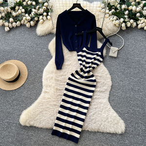 Abito autunnale da donna 2 pezzi a righe in maglia Slip a maniche lunghe Cardigan Set due pezzi da donna - Product Image 2