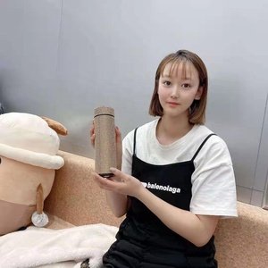 2021 Led Hiển Thị Nhiệt Độ Nhiệt Kim Loại Sang Trọng Cách Điện Thông Minh Bling Kim Cương Thermo Rhinestone Tumbler Thermo Chai Nước - Product Image 3