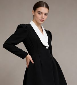 Traje estilo francés dulce y elegante 2025, nuevo, en contraste blanco y negro, con cuello en V, manga larga, corto, con botones de grano y cintura ajustada. - Product Image 3