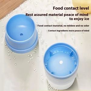 Molde de silicona moderno para cubitos de hielo con tapa y contenedor, bandeja cuadrada para bloques de hielo para whisky, cócteles y fiestas en casa - Product Image 3