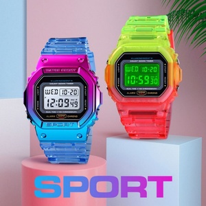 Reloj Deportivo Digital Unicorn Square con Correa de Acrílico Transparente, Diseño Rectangular de Lujo, Multifuncional e Impermeable - Product Image 4