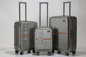 Valise de voyage thermoformée en PC au design innovant avec poche avant et chariot en aluminium pour plus de commodité - Product Image 4