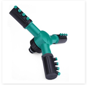 Arroseur rotatif à 360 degrés à engrenages en plastique pour l'irrigation des jardins, serres et fermes - Équipement <span class=keywords><strong>d</strong></span>'<span class=keywords><strong>arrosage</strong></span> efficace et économe en eau - Product Image 1