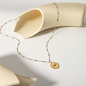 Collana con Ciondolo a Moneta Occhio di Allah in Acciaio Inossidabile Placcato Oro 18k di Alta Qualità, con Catena a Perline - Vendita all'Ingrosso - Product Image 2