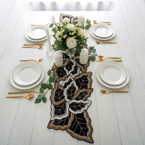 Chemin de table brodé à la main avec perles, motif floral, tissu noir et or, style bohème, forme irrégulière, tapis et sous-plats - Product Image 1