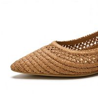 Sandales plates kaki légères pour femmes avec fermeture élastique, bout pointu, design à enfiler, respirantes, chaussures de bureau