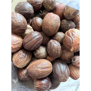 Semillas de Nuez Moscada Enteras de Grado Superior con Interior Marmoleado y Alto Contenido de Aceite para Uso Culinario Premium - Product Image 4
