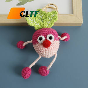 Super mignon dessin animé crocheté à la main carotte tête pendentif crochet porte-clés pendentif tricoté à la main <span class=keywords><strong>radis</strong></span> Crochet porte-clés - Product Image 1