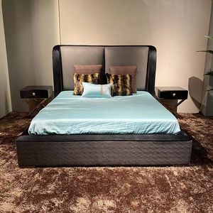 Lit de princesse de luxe VERSACEN avec cadre en bois massif et revêtement en cuir italien, broderie artistique, mobilier de chambre à coucher pour appartement - Product Image 2