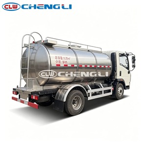 Camión Cisterna de Leche Aislado de Acero Inoxidable CLW Sinotruk HOWO 4x2 5.25CBM, Vehículo de Transporte de Leche Fresca para la Venta - Product Image 3