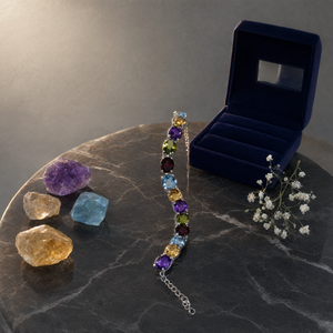 Bracelet multi-pierres avec améthyste, citrine, topaze bleue suisse, grenat, péridot, fabriqué en argent 925 avec placage rhodium - Product Image 3