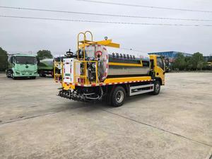 Dongfeng Camion Spruzzatore di Bitume Intelligente da 5,5m³ con Controllo Automatico, Distributore di Asfalto per Manutenzione Stradale - Product Image 5