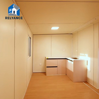Rumah Modular Prefab 2-3 Kamar Tidur, Atap Gable 20ft, Dua Sayap, Dapat Diperluas, Dilengkapi Teras, Rangka Galvanis, Dapat Dipindah, RELIANCE