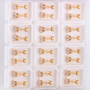 Boucles d'oreilles clous rondes en diamant blanc serti griffe, en acier inoxydable 18 carats, bijoux de mode à visser - Product Image 3