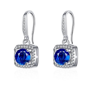 Brincos de Luxo com Pingente Quadrado de Um Quilate para Mulheres, em Prata Esterlina 925 com Zircônia, Joia Elegante e Moderna para Festas - Product Image 5