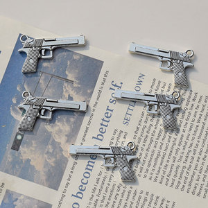 Pendentif en alliage de zinc en forme de pistolet pour la fabrication de colliers GJ163, apprêts de bijoux rectangulaires plaqués - Product Image 2