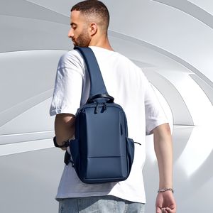 男士防水胸包时尚多功能斜跨肩吊带包大容量日常旅行商务使用 - Product Image 3