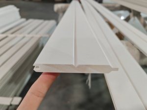 Panneaux de lambris en bois de pin <span class=keywords><strong>blanc</strong></span> apprêté, durable, écologique, design moderne, moulures murales intérieures pour villa et hôtel - Product Image 1
