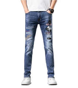 <span class=keywords><strong>2023</strong></span> High Street Fashion Style <span class=keywords><strong>Jeans</strong></span> pour hommes, <span class=keywords><strong>Jeans</strong></span> de styliste personnel imprimé surdimensionné <span class=keywords><strong>Jeans</strong></span> pour hommes Skinny Hip Hop <span class=keywords><strong>Jeans</strong></span> brodés - Product Image 1