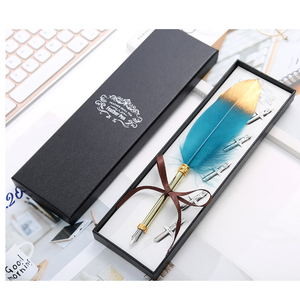 <span class=keywords><strong>Plume</strong></span> de dinde bleue teinte écologiquement pour <span class=keywords><strong>calligraphie</strong></span>, stylo-<span class=keywords><strong>plume</strong></span>, écriture, signature, cadeau, mariage, fête prénuptiale, vente en gros - Product Image 5