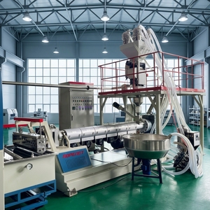 Machine d'extrusion de fil plat en PP pour la fabrication de ficelle de balage en raphia et de <span class=keywords><strong>film</strong></span> de conditionnement en filet, avec torsadeur à flux inversé - Product Image 1