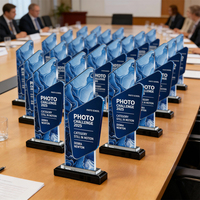 Trophée en cristal pour récompense des employés d'excellence lors de la réunion annuelle de l'entreprise WDY0523