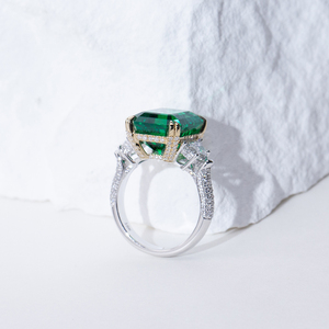 Bague en or blanc 18 carats avec diamant de laboratoire et émeraude pour femme, Messi Jewelry MSR-2038 - Product Image 3