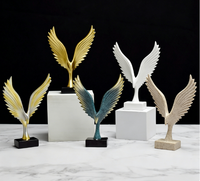 Décoration Moderne pour la Maison : Figurine Ailes d'Ange et Ailes d'Aigle en Résine Dorée pour Salon, Bureau et Intérieur
