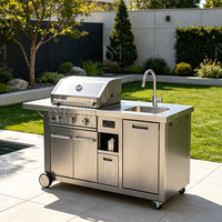 Meubles de cuisine extérieurs intégrés sur mesure de luxe avec comptoir en acier inoxydable et en marbre pour jardin de villa