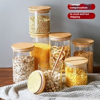 Fourniture de couvercle en bois de bambou pot de stockage en verre assaisonnement thé pot de fruits secs pour l'utilisation de fête stockage des aliments bouteille en verre artisanale