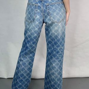 Nouveau design OEM – Jean floral pour femme – En stock – Pantalon en denim décontracté coupe skinny délavé - Product Image 3