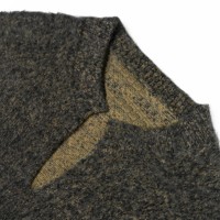 AiNear Vente en gros Pull en mohair tricoté pour homme, col en V, manches longues, marron uni, tendance hiver, personnalisable avec logo, OEM & ODM