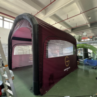 Auvent portatif de cage d'entraînement de golf de prix usine avec la tente gonflable imperméable de tir de projecteur de simulateur de golf d'écran d'impact