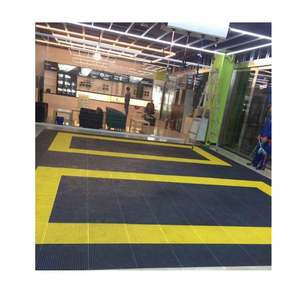 Tapis de sol en PVC haute résistance pour salle de lavage - Product Image 1