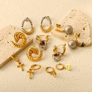 Pendientes de Aro Colgantes de Acero Inoxidable para Mujer, Chapados en Oro PVD de 18K, con Colgante de Cruz, Dos Colores, Venta al por Mayor - Product Image 1