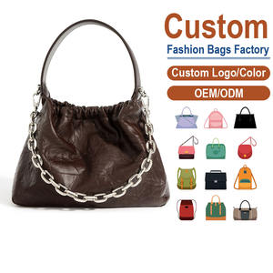 Bolso Bandolera Personalizado Marrón Oscuro con Acabado Arrugado + Cadena Plateada con Cordón, Regalo Curado para el Día de San Valentín, Otoño/Verano - Product Image 1