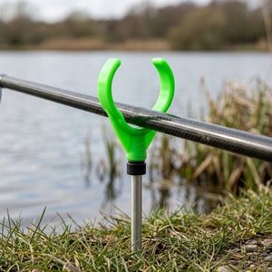 Support <span class=keywords><strong>de</strong></span> canne à pêche en forme <span class=keywords><strong>de</strong></span> <span class=keywords><strong>V</strong></span>, support <span class=keywords><strong>de</strong></span> canne à pêche en fibre <span class=keywords><strong>de</strong></span> carbone pour plateforme <span class=keywords><strong>de</strong></span> pêche - Product Image 6