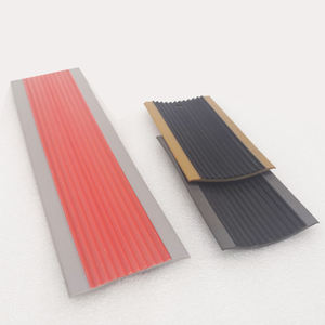 Perfil de Protección Antideslizante <span class=keywords><strong>para</strong></span> Escaleras de PVC y Aluminio, Tira de Sellado <span class=keywords><strong>para</strong></span> Proteger el Borde de las Escaleras, Resistente al Desgaste - Product Image 2