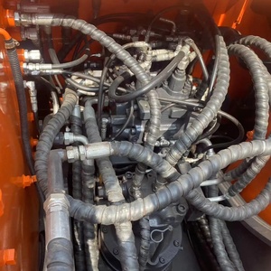 Excavatrice d'occasion Doosan DX150LC-9C 15 tonnes, engin de construction de taille moyenne avec composants essentiels (moteur, engrenages, PLC) à vendre - Product Image 4