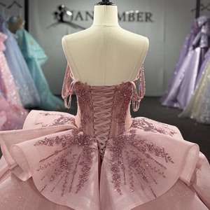 ชุดราตรีงาน Quinceanera แบบเปิดไหล่ประดับมุกสีถั่วแดงพร้อมพู่ห้อย รุ่น 1568 สไตล์โมเดิร์น - Product Image 6
