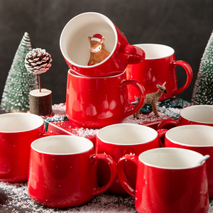 Mug à café en porcelaine rouge à thème de Noël en céramique en vrac, capacité de 301 à 400 ml, passe au micro-ondes et au lave-vaisselle, design de dessin animé, fête - Product Image 3