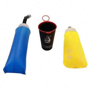 Fournisseur de gobelets et de bouteilles d'eau pliables, réutilisables, en TPU souple, personnalisables avec logo, pour le camping et la course à pied. - Product Image 3