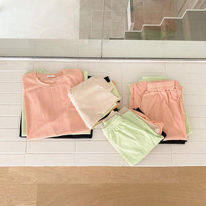 Conjunto de Ropa para Bebé de 2 Piezas, Estilo Moderno, Alta Calidad, Color Sólido, Lindo - Product Image 5