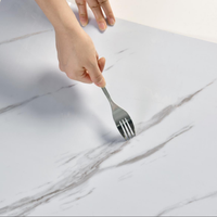 Rouleau mural auto-adhésif en marbre PET |   Papier peint en marbre imperméable et ignifuge à coller pour la cuisine, la salle de bain, le salon