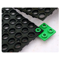 Tapis en caoutchouc de cuisine de drainage anti-fatigue
