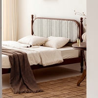 Cadre de lit souple en bois massif traditionnel avec tête de lit rembourrée en tissu rayé, lit plateforme confortable et durable pour un style rétro