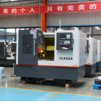 Chine bon prix Tck50 mandrin hydraulique C axe Y tour à lit incliné Cnc centre de tournage Cnc Meta tour Machine