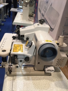 Máquina de Coser Industrial de Puntada Invisible AS500-1 - Product Image 4